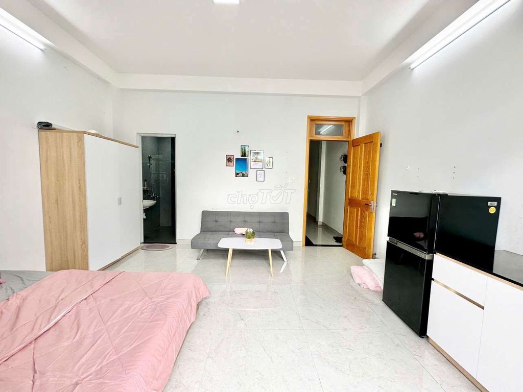 Rent an apartment. 1 Nguyễn Đình Chính Phú Nhuận.