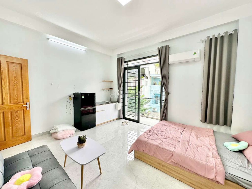 Rent an apartment. 1 Nguyễn Đình Chính Phú Nhuận.