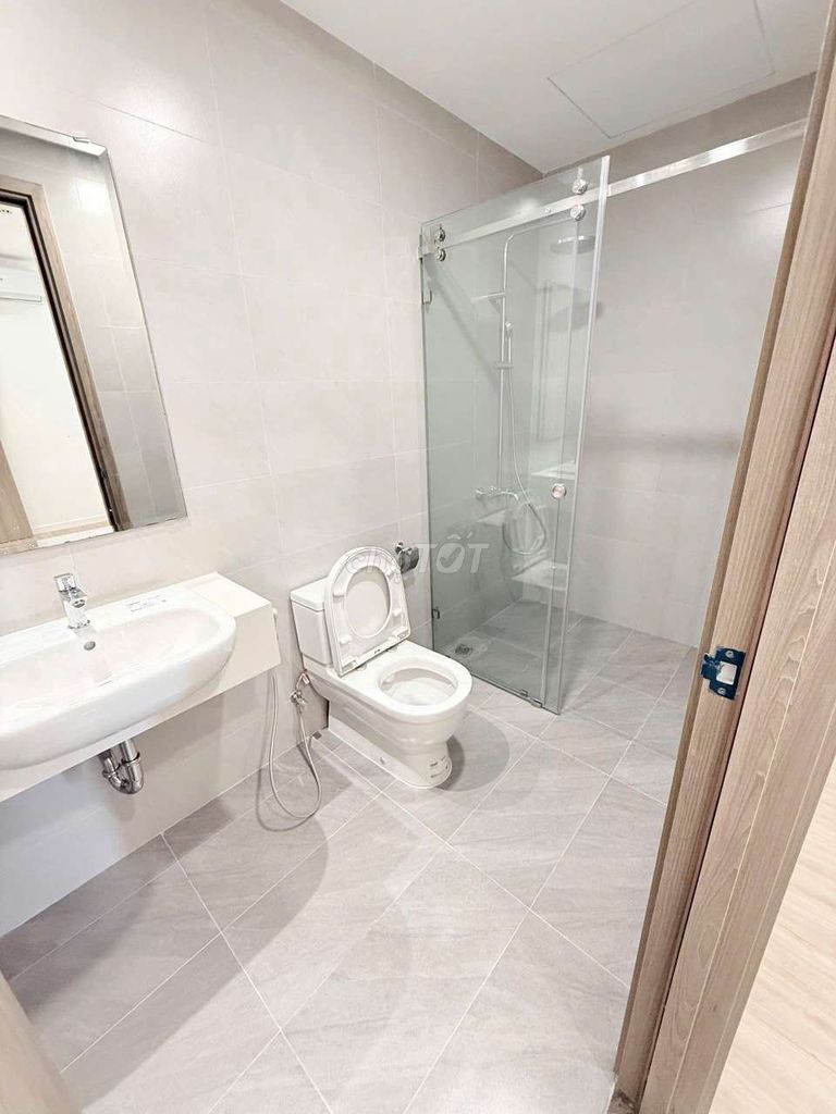 Rent two bedroom two. Two bathroom area 75 meters.