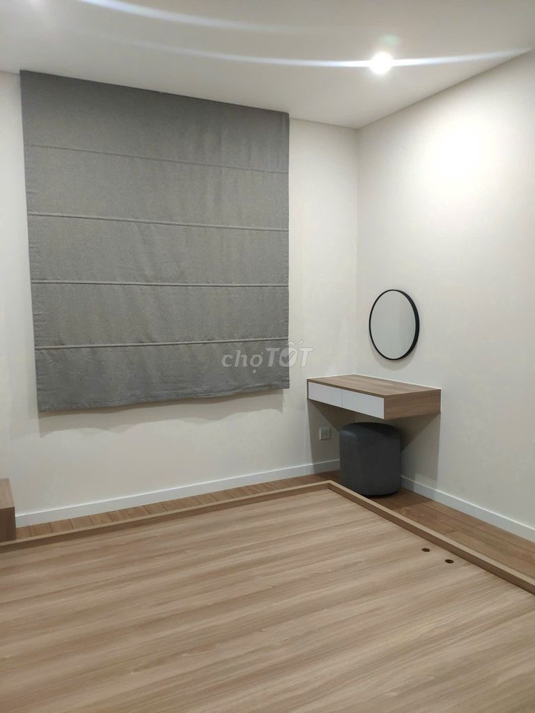 High-end apartment on the 8th District of Medicine Bridge rents a single-priced bedroom: 12 million a month.