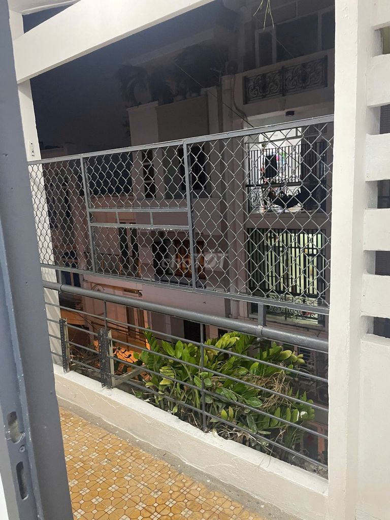 Rent J.Q.q0, 53 meters, 2 balcony bedrooms.