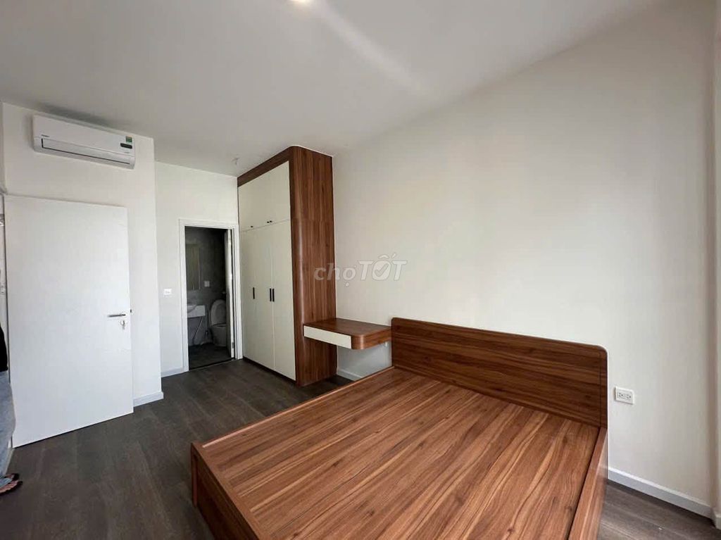 Victoria Village 01000 rents two full bedrooms - 17 million a month.