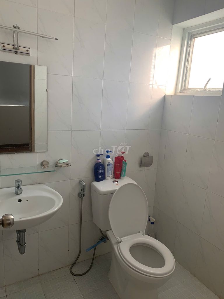 The Chai Town apartment rents two rooms 60 meters, nine million.
