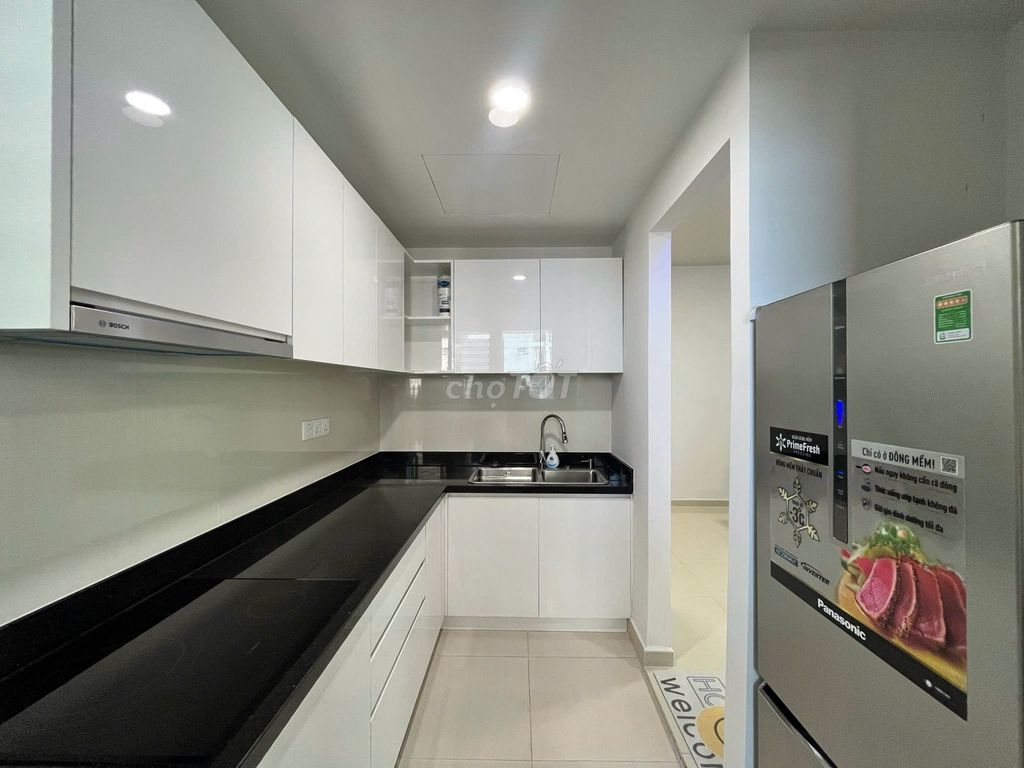 Good timing-- fast down to two Vista Verde bedrooms for only 19 million.