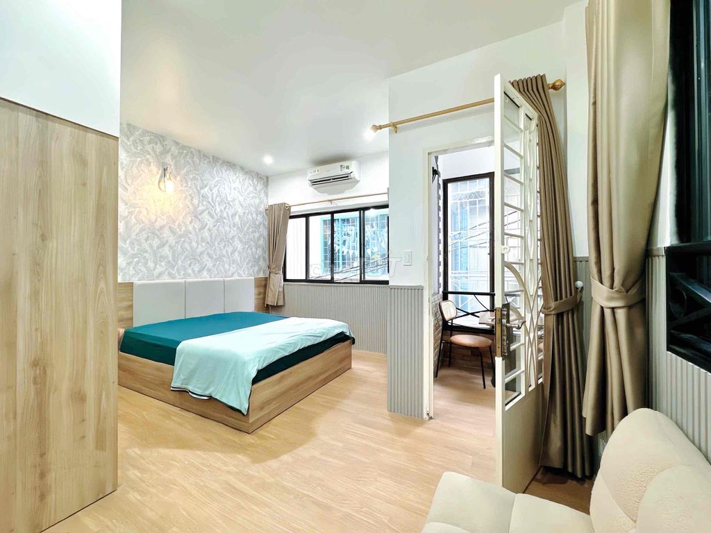 1 balcony bedroom 8 A Thái Văn Lung - 15 B.S. Bến Nghé District 1