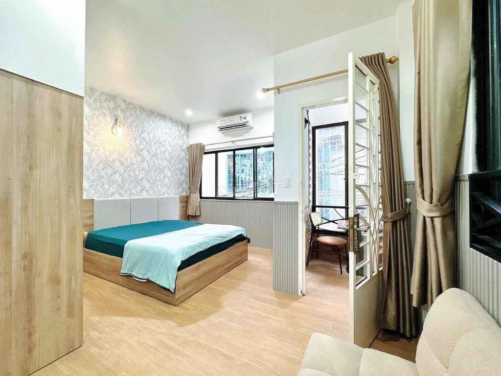 1 balcony bedroom 8 A Thái Văn Lung - 15 B.S. Bến Nghé District 1