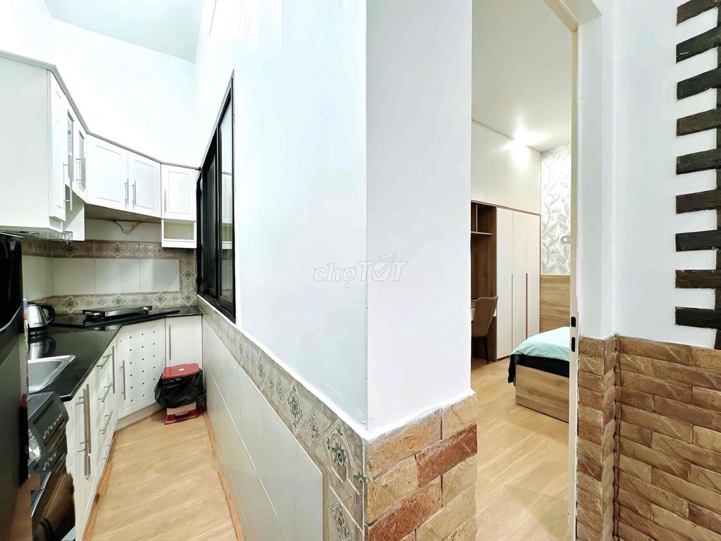 1 balcony bedroom 8 A Thái Văn Lung - 15 B.S. Bến Nghé District 1