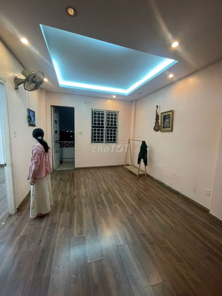 Chung cư Cây Mai,716, District 11 - 50 m2 is rented by the owner