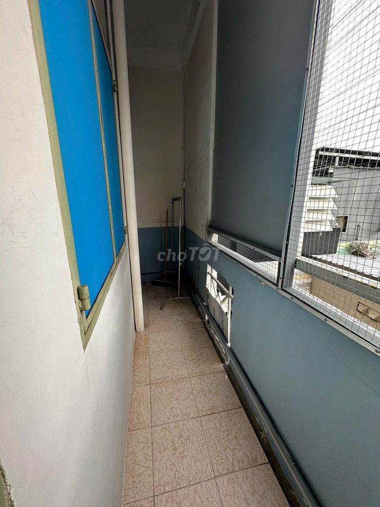 Rent apartment 212 B Nguyễn Trãi, 2 bedrooms, Corner 65 m2