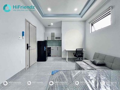 A nice, cheap, comfortable mini apartment near metro station to District 1, District 2.