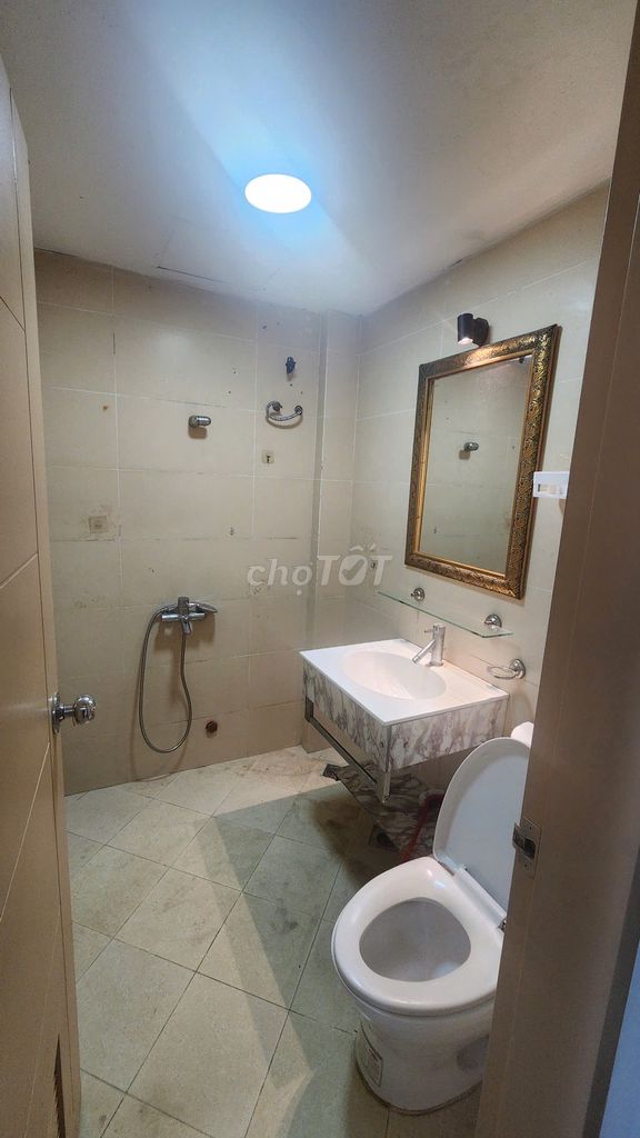 Rent Royal Royal apartment.