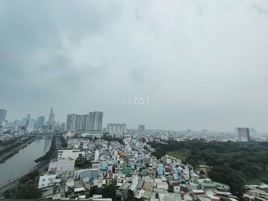 Renting apartment number two, Bến Vân Đồn district four, one bedroom, price: 11 million a month.