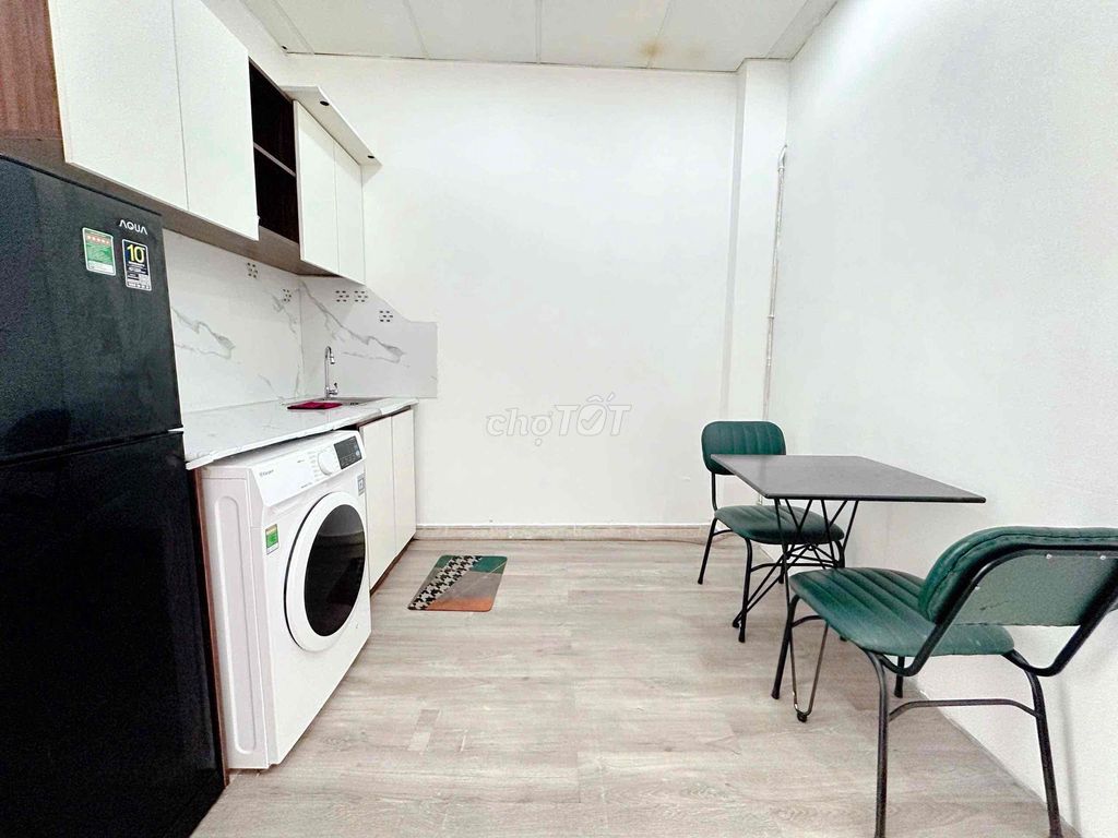 Rent two elevator bedrooms.