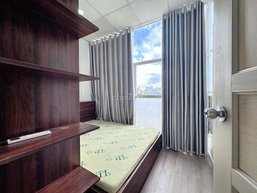 Rent two elevator bedrooms.
