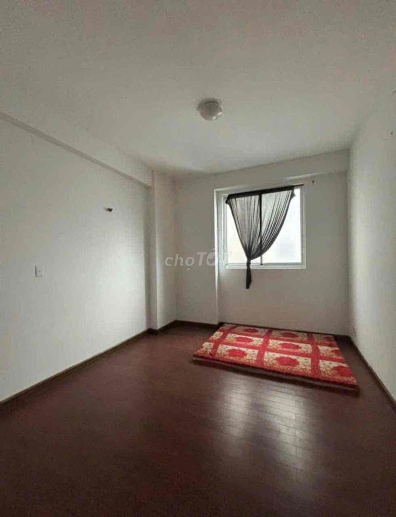 Rent the apartment to two bedrooms.