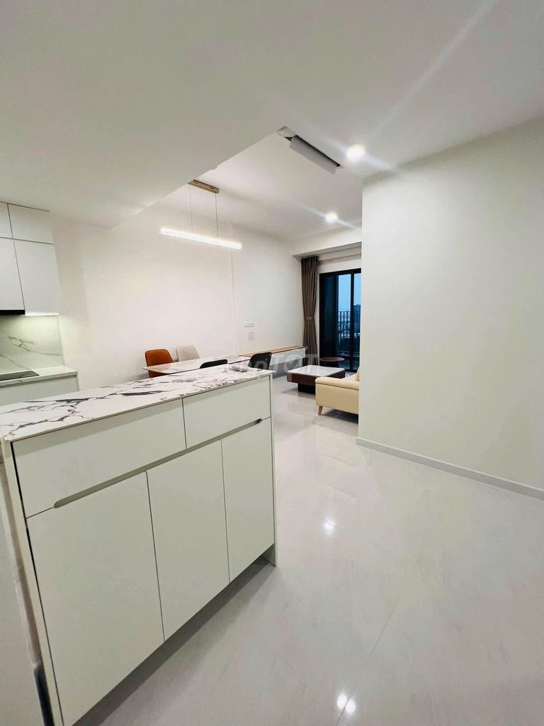 Two full bedrooms ready for 20 million a month.