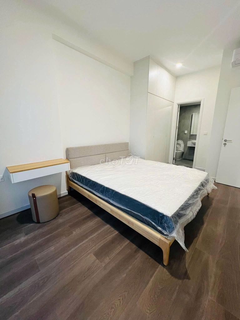 Two full bedrooms ready for 20 million a month.