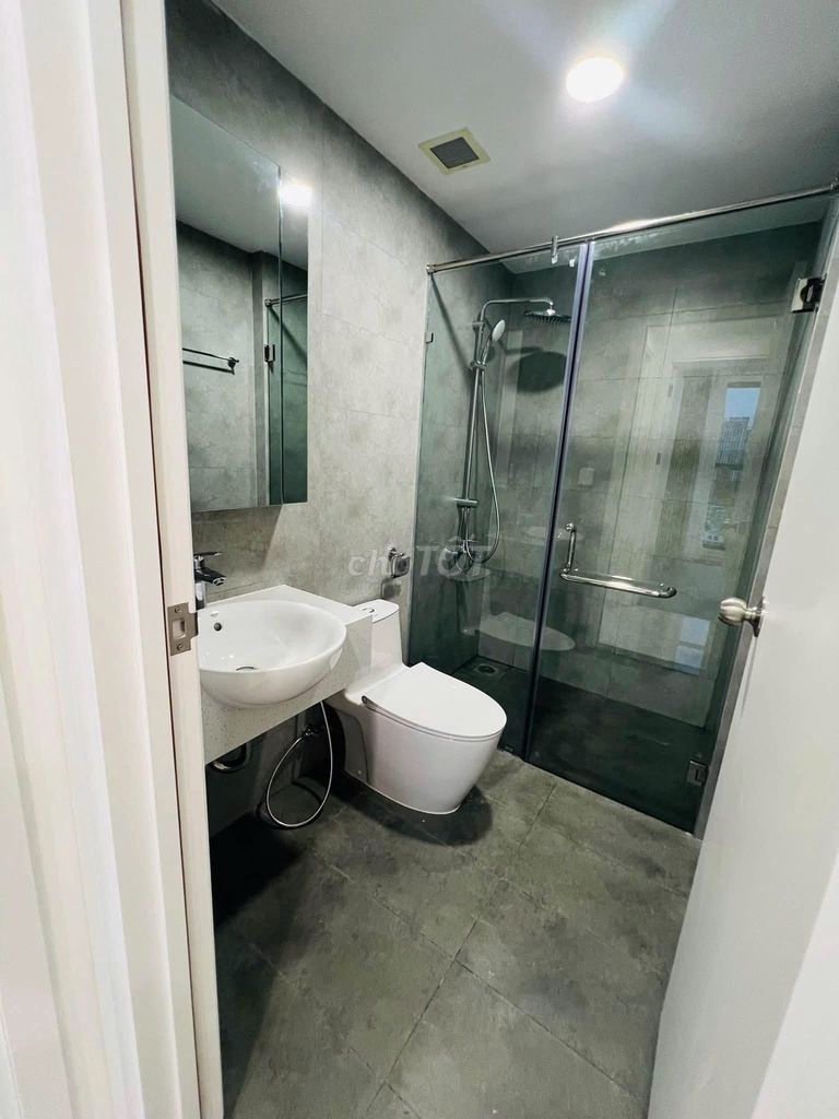 Two full bedrooms ready for 20 million a month.
