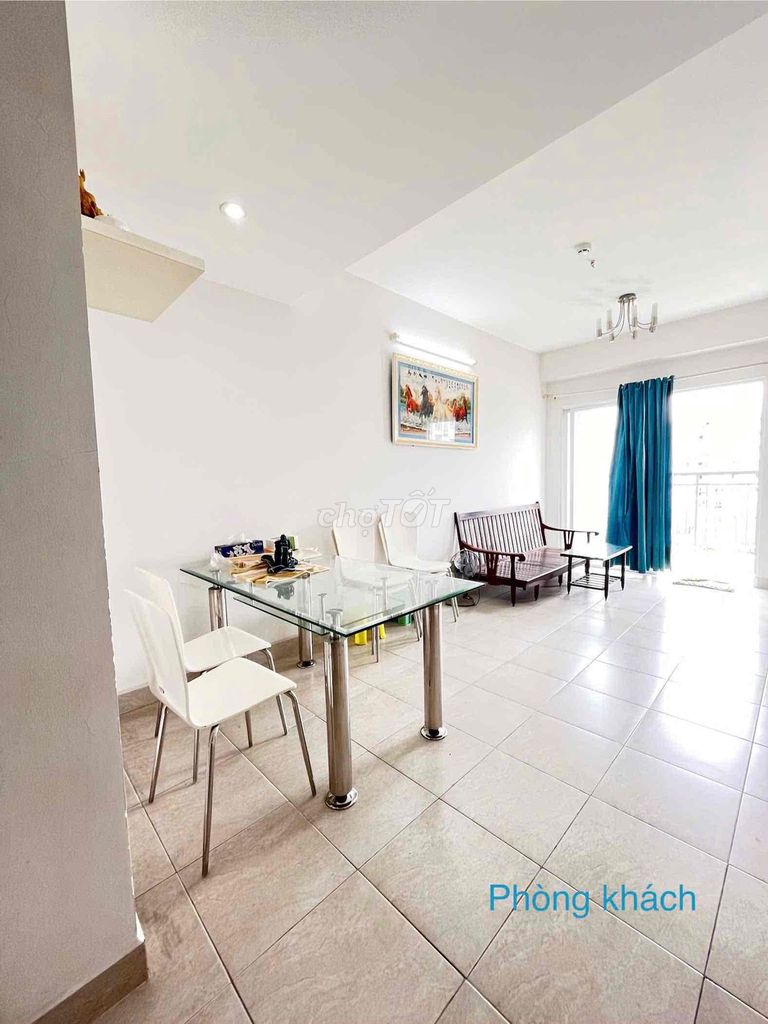 Two bedrooms, two against the owner, rented, not passed through the middle.