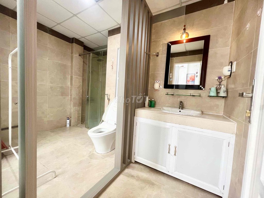Rent the apartment full of 50 meters in cmt8 district 3