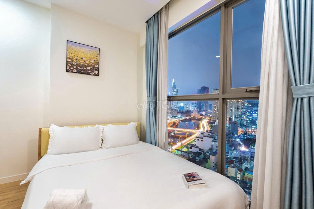 MIRA Bến Vân Đồn rents a nice two-room apartment full of furniture