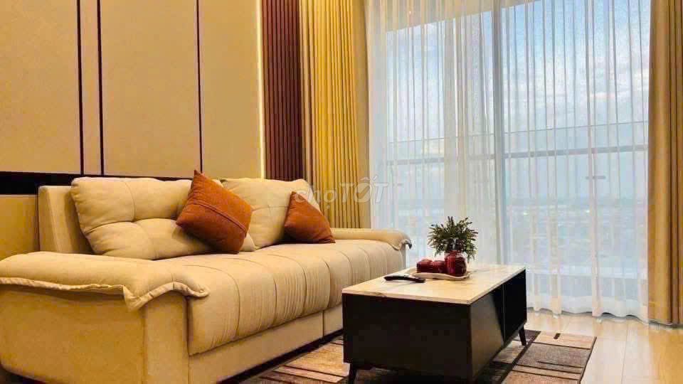 Rent two bedrooms. Two beautiful interior toilets.