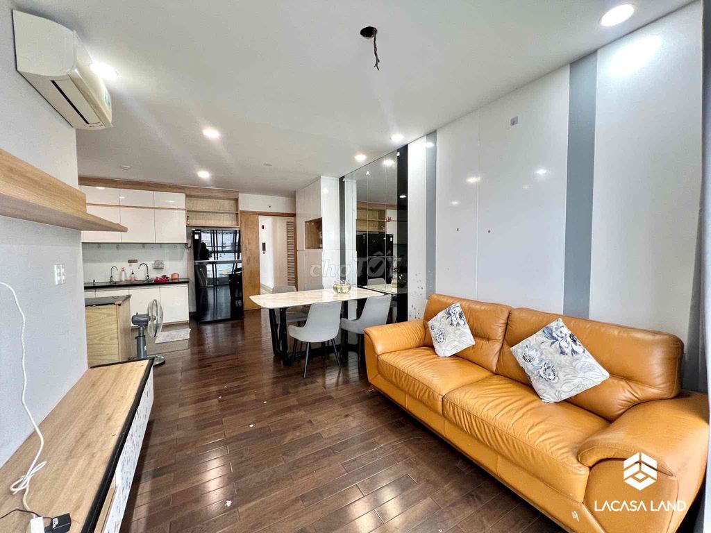 Three Charmington La Pointe Full Bedrooms