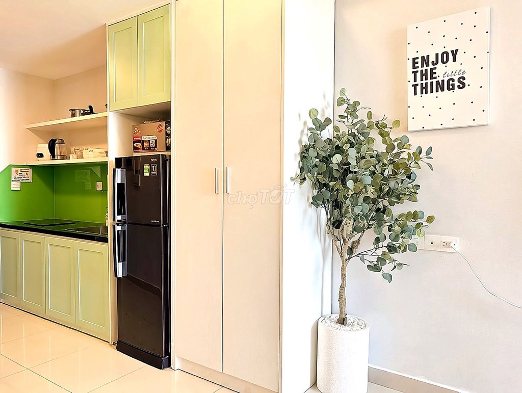 Studio RiverGate 151 Bến Vân Đồn for long-term leases