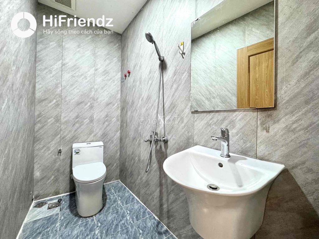 Rent a high-end apartment full new furniture with balconies.