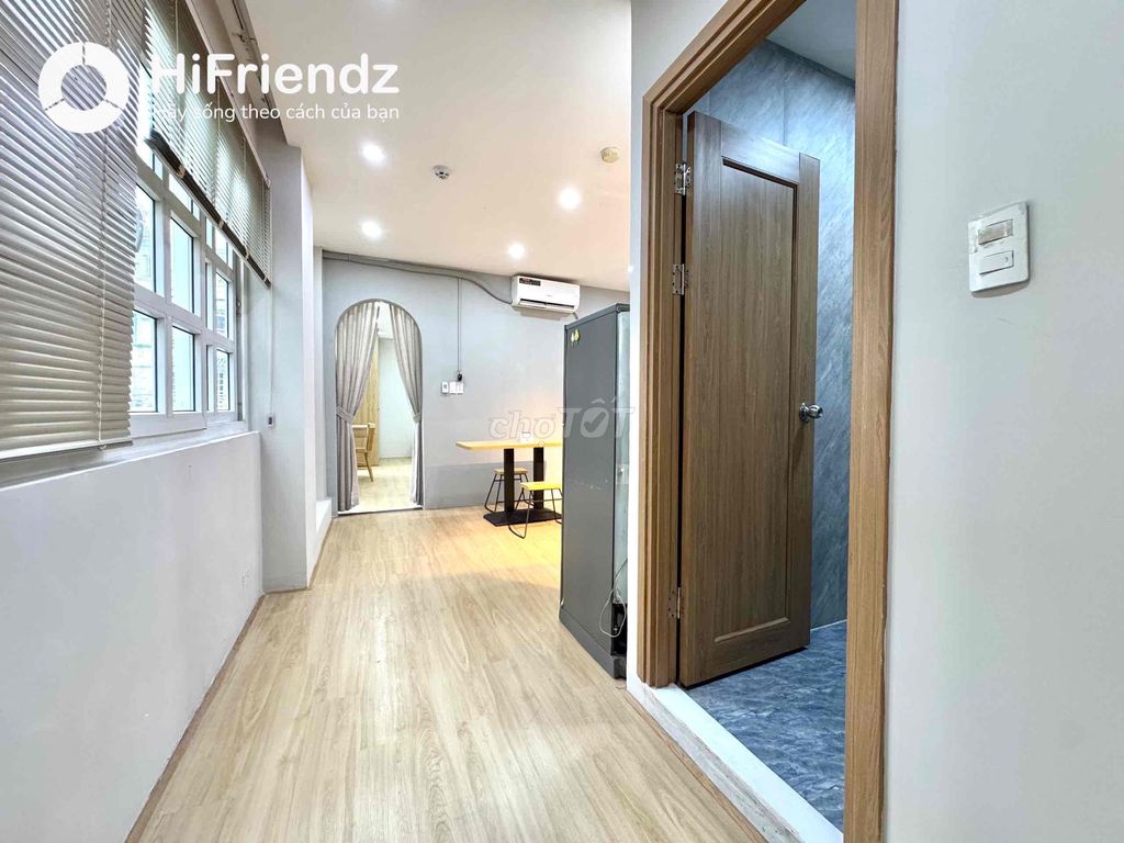 Rent a high-end apartment full new furniture with balconies.