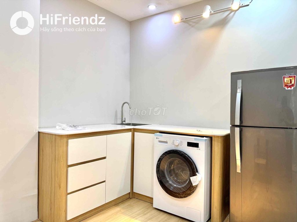 Rent a high-end apartment full new furniture with balconies.