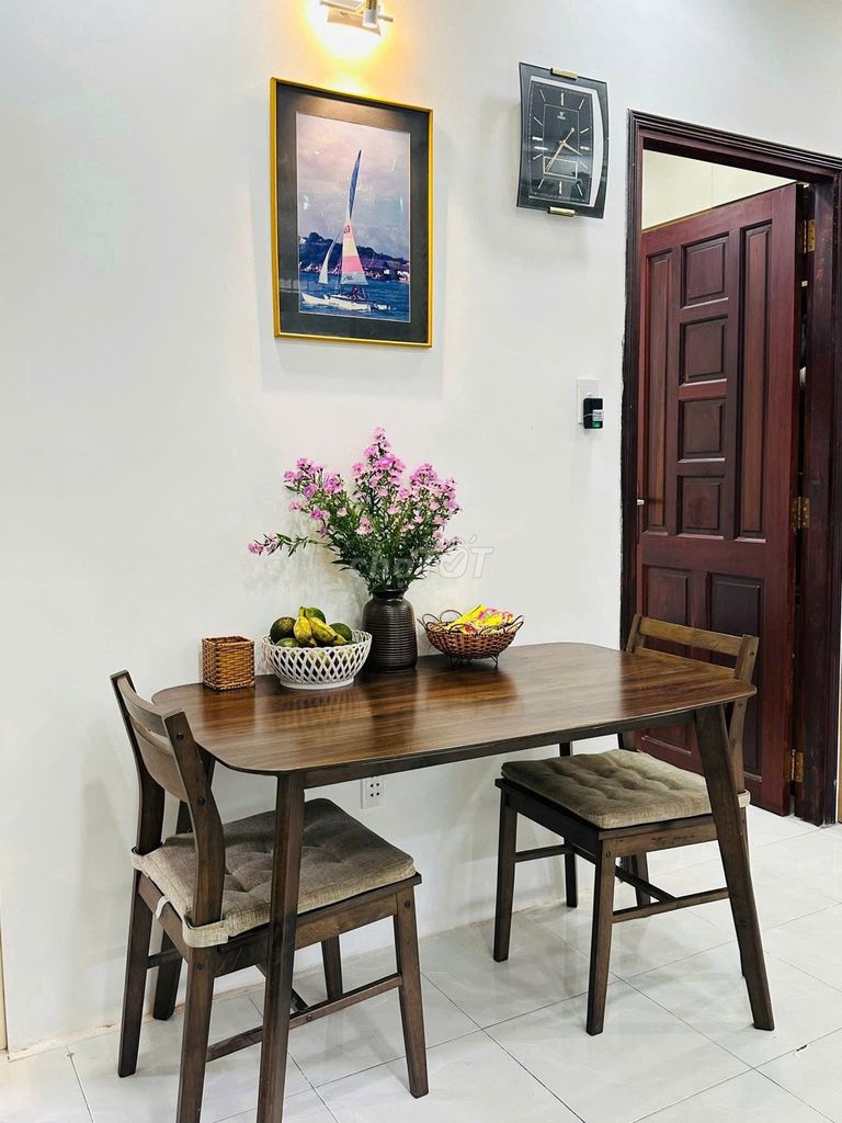 Need to rent apartment 590 in August 3rd District Revolution, 10 million a month.