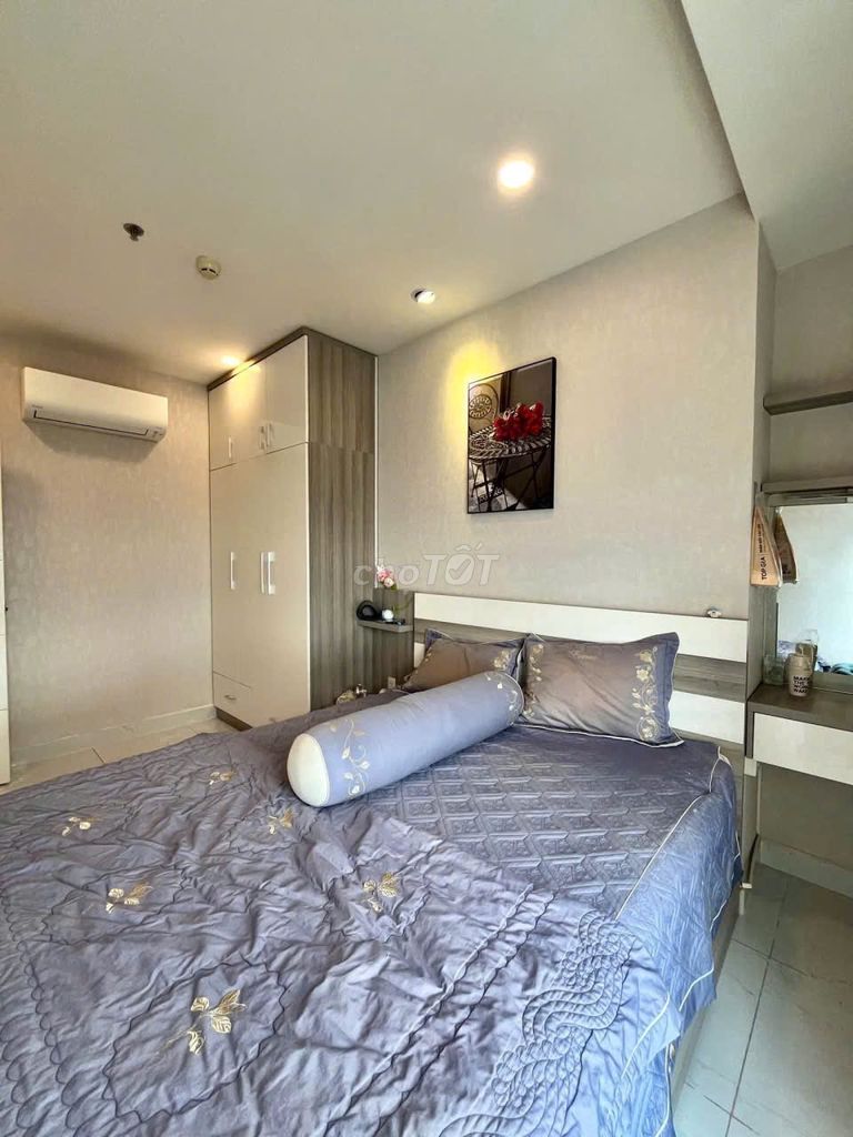 Central building, Phạm Văn Hai, tb: 15 million, ntc, 2 bedrooms, 65 m2
