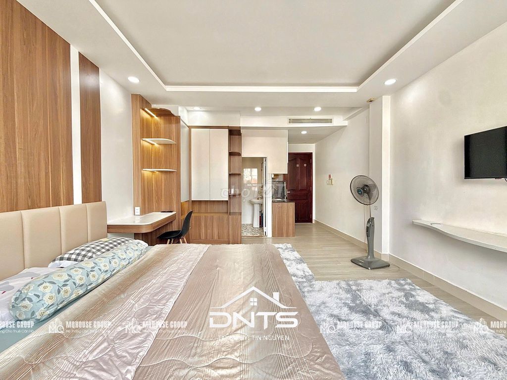 Room 1 Lê Lai District 1 bedroom.