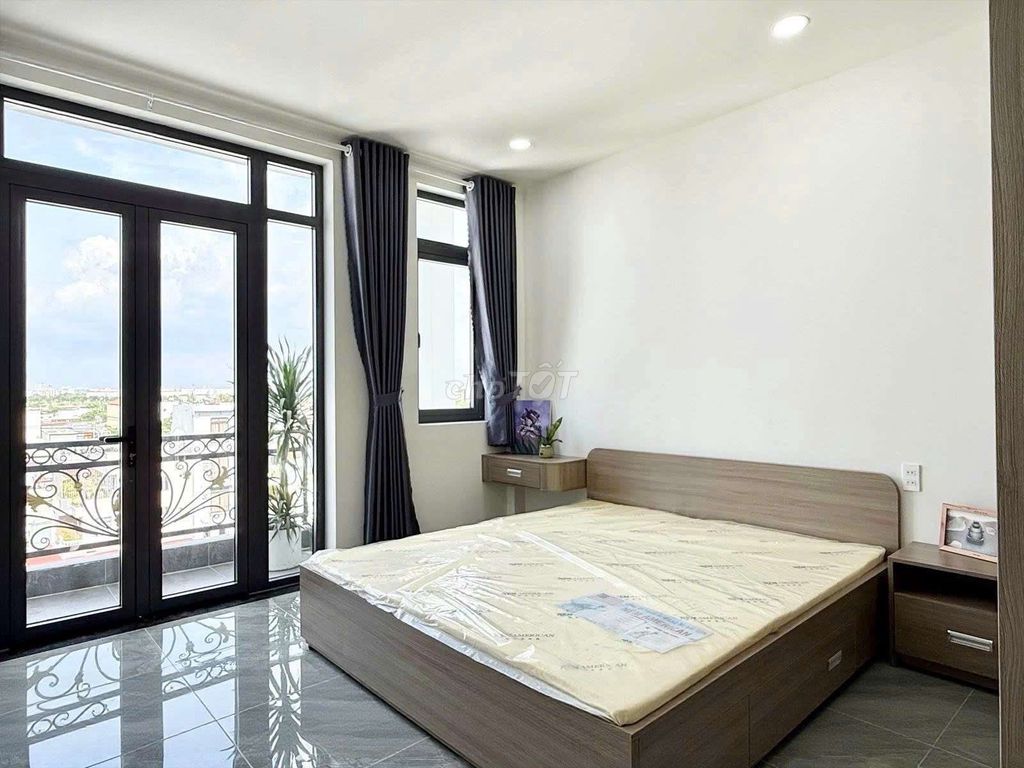The master-in-the-art kitchen studio is located near the university of vlu, eah