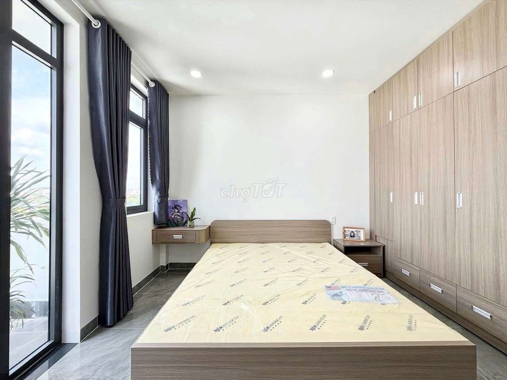 The master-in-the-art kitchen studio is located near the university of vlu, eah