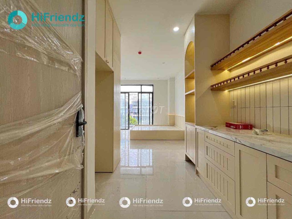 The studio's department/ window is Vạn Phúc City, new house 100%.
