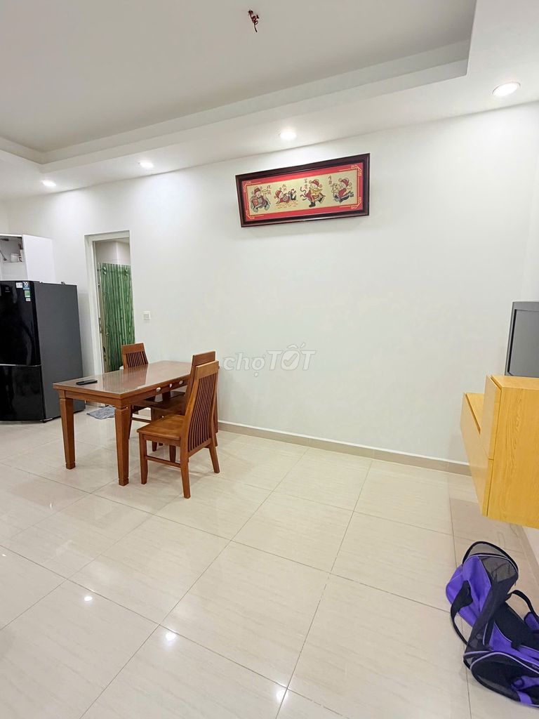 Rent Moonlight Boulevard-- One bedroom, full interior.