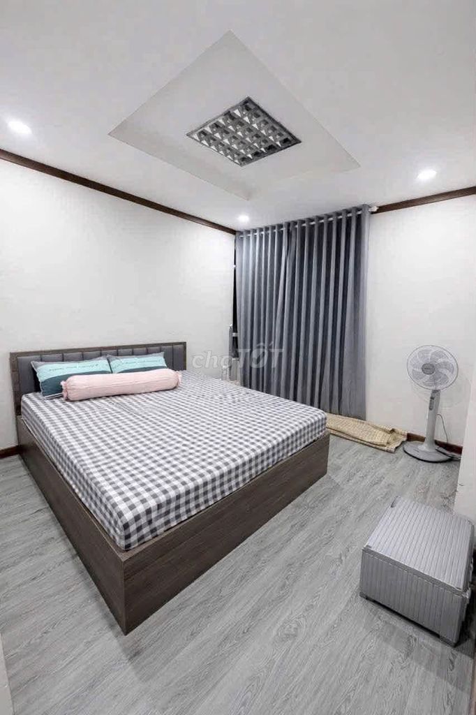 Rent an apartment. - A Master bedroom.