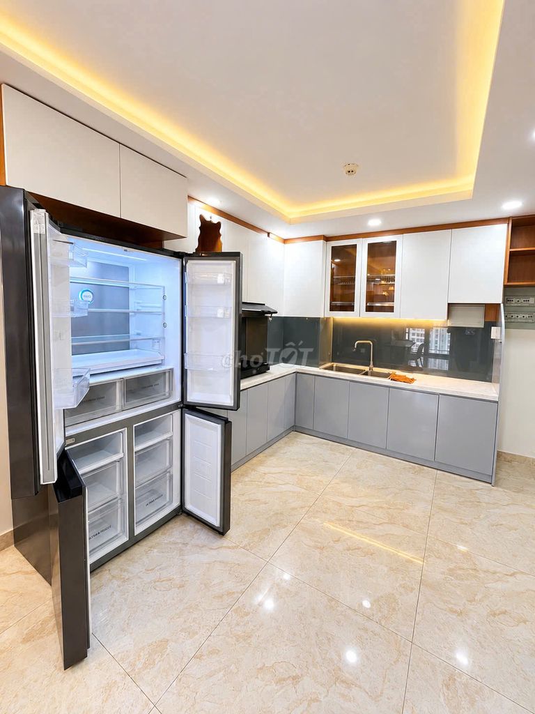 Two bedrooms both master + office - full interior - falseon misgon south