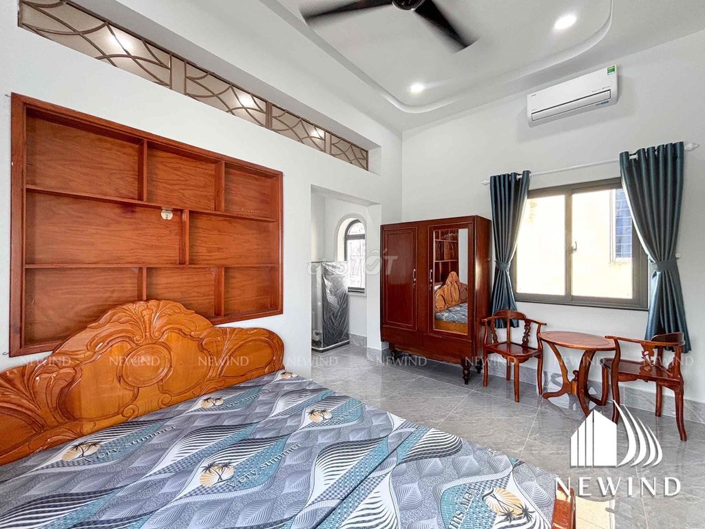 The studio system -- a kitchen bedroom, just built a very good full interior.