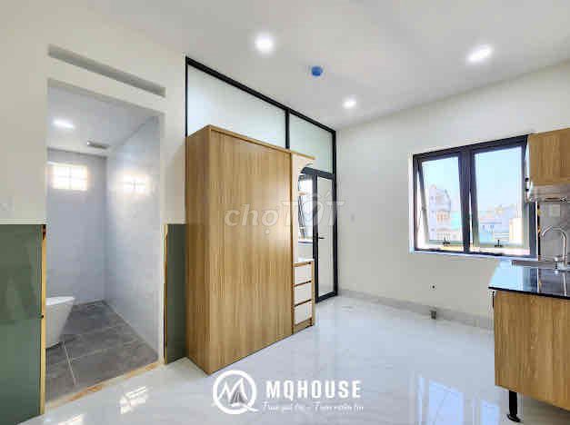 Room service 1 bedroom - window - favour - at Khuông Việt, shower