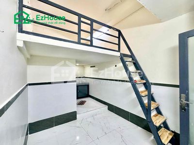 A cheap student's living room right around the circle of Funlin District 6