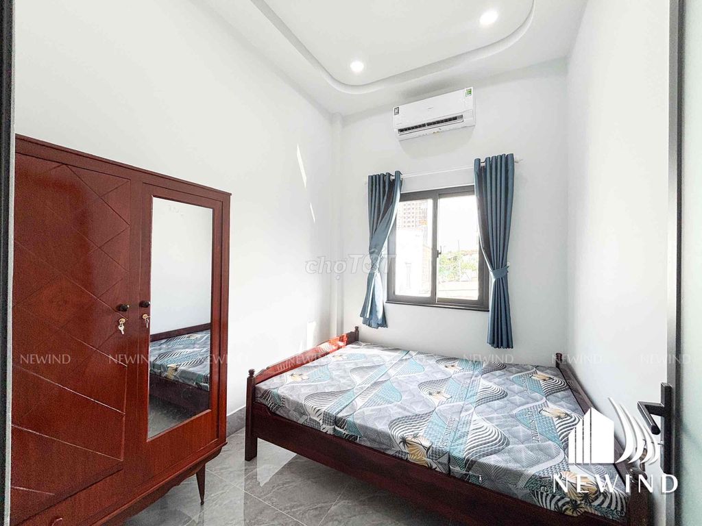 Six million owned the apartment like two bedrooms in District 7.