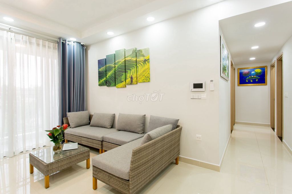 Renting apartments, 11th and 120 meters, 3 bedrooms, 15 million.
