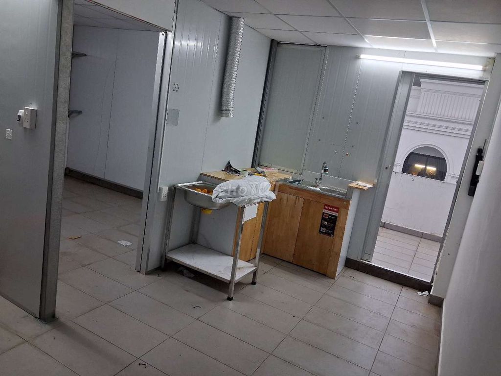 Two bedrooms day downtown 12th near the Virgina Street.