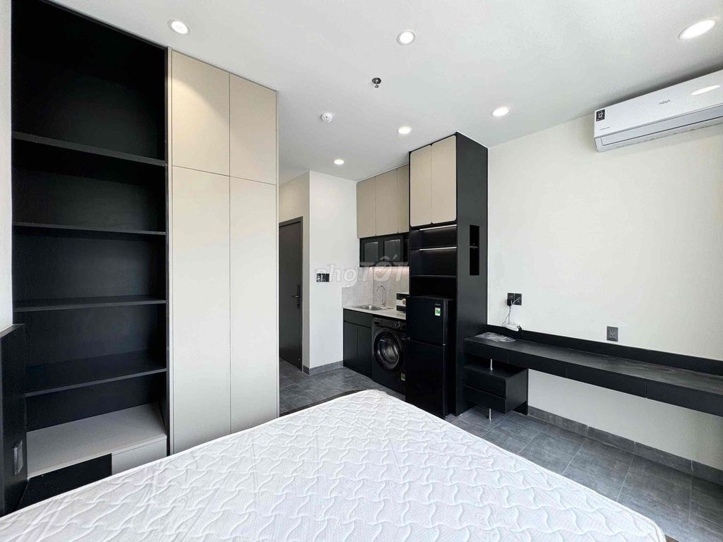 Rent mini-room, full high-end furniture, cool balcony