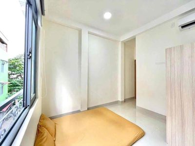 It's a very low-cost Bùi Đình Tuý apartment near the University of hutech