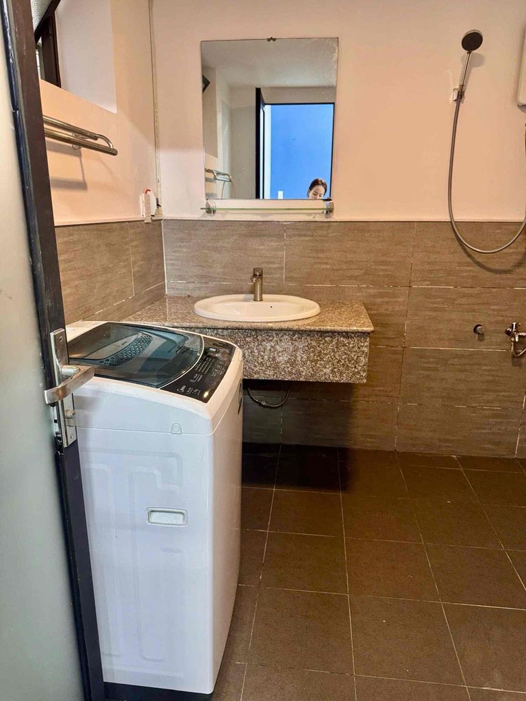 Rented the two bedrooms in the rich, newly opened after sv vivo.