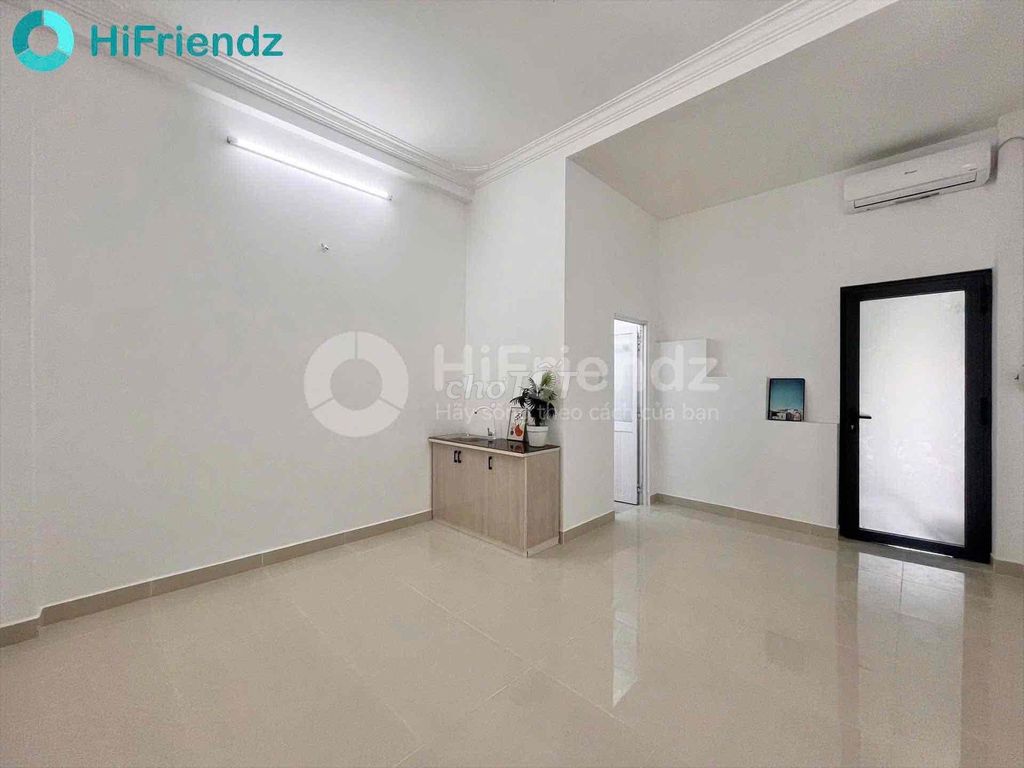 Rent a white service apartment.